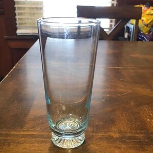 Drinkware Tumbler Tall Glass in good used condition